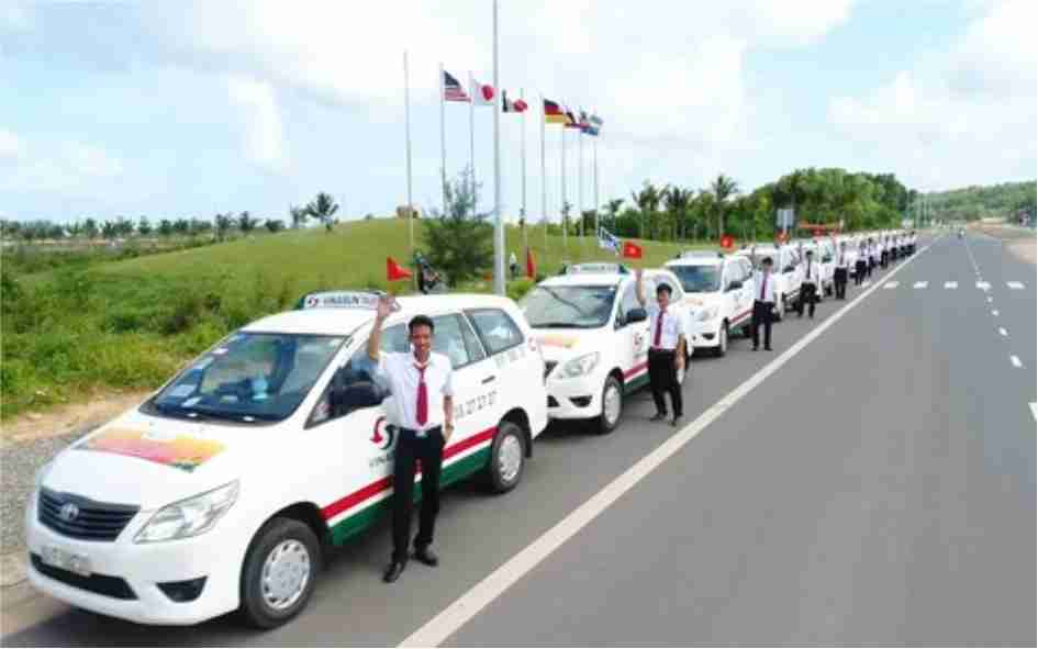 Tổng Đài Taxi Vinasun | Tổng Đài Gọi Xe Taxi Nhanh Số 1 9 đội ngũ nhân viên taxi vinasun